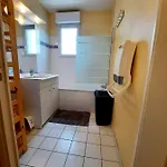 L'art De L'eau ,studio En Résidence Privée.